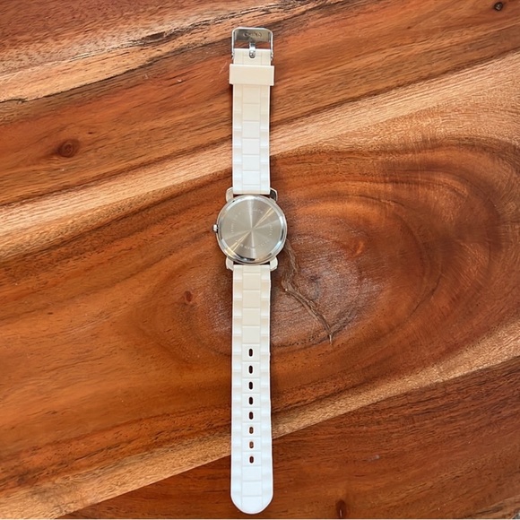 White Quartz Watch with Crystal Bezel main image 6